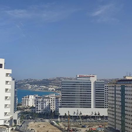 Ferienwohnung Ap 2Ch City Centre Parking En Face Hilton A Cote Du Plage Tanger Exterior foto