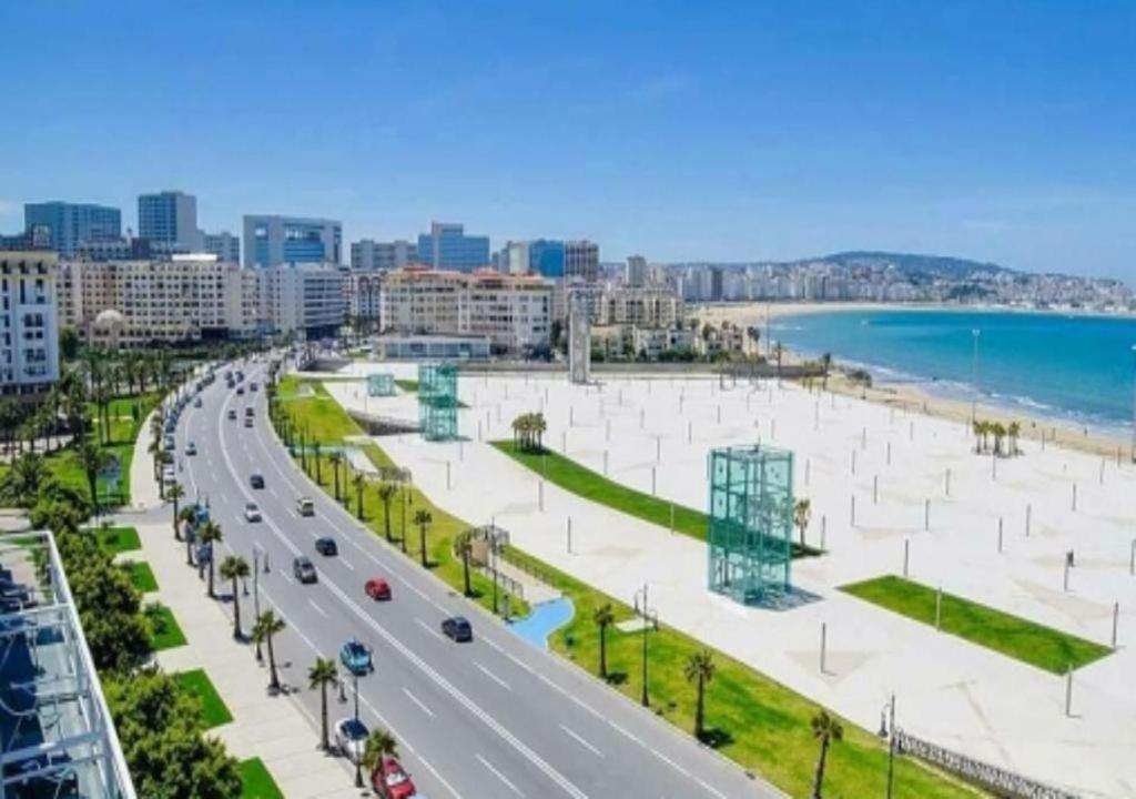 Ferienwohnung Ap 2Ch City Centre Parking En Face Hilton A Cote Du Plage Tanger Exterior foto